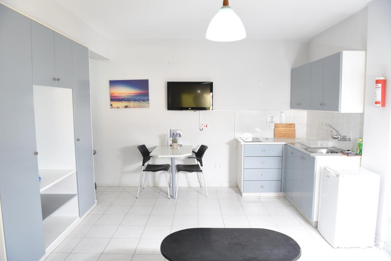 לימסול Tycoon Apartments מראה חיצוני תמונה