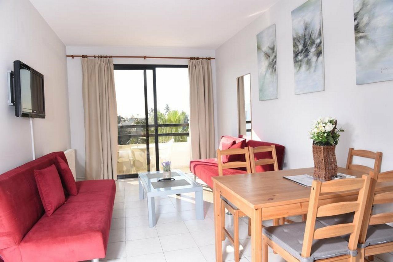 לימסול Tycoon Apartments מראה חיצוני תמונה