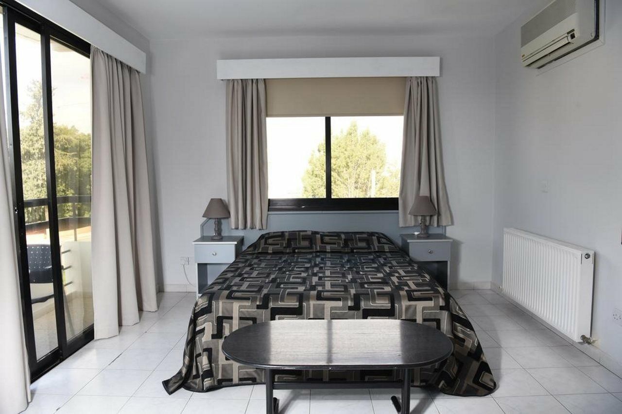 לימסול Tycoon Apartments מראה חיצוני תמונה