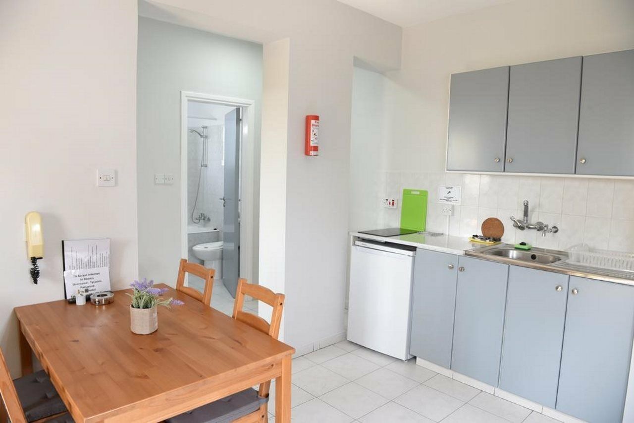 לימסול Tycoon Apartments מראה חיצוני תמונה
